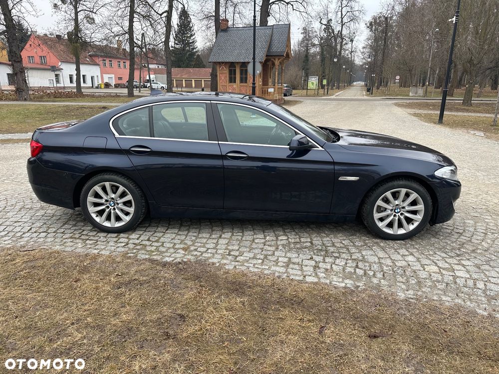 BMW Seria 5 528i xDrive Sport-Aut - 5