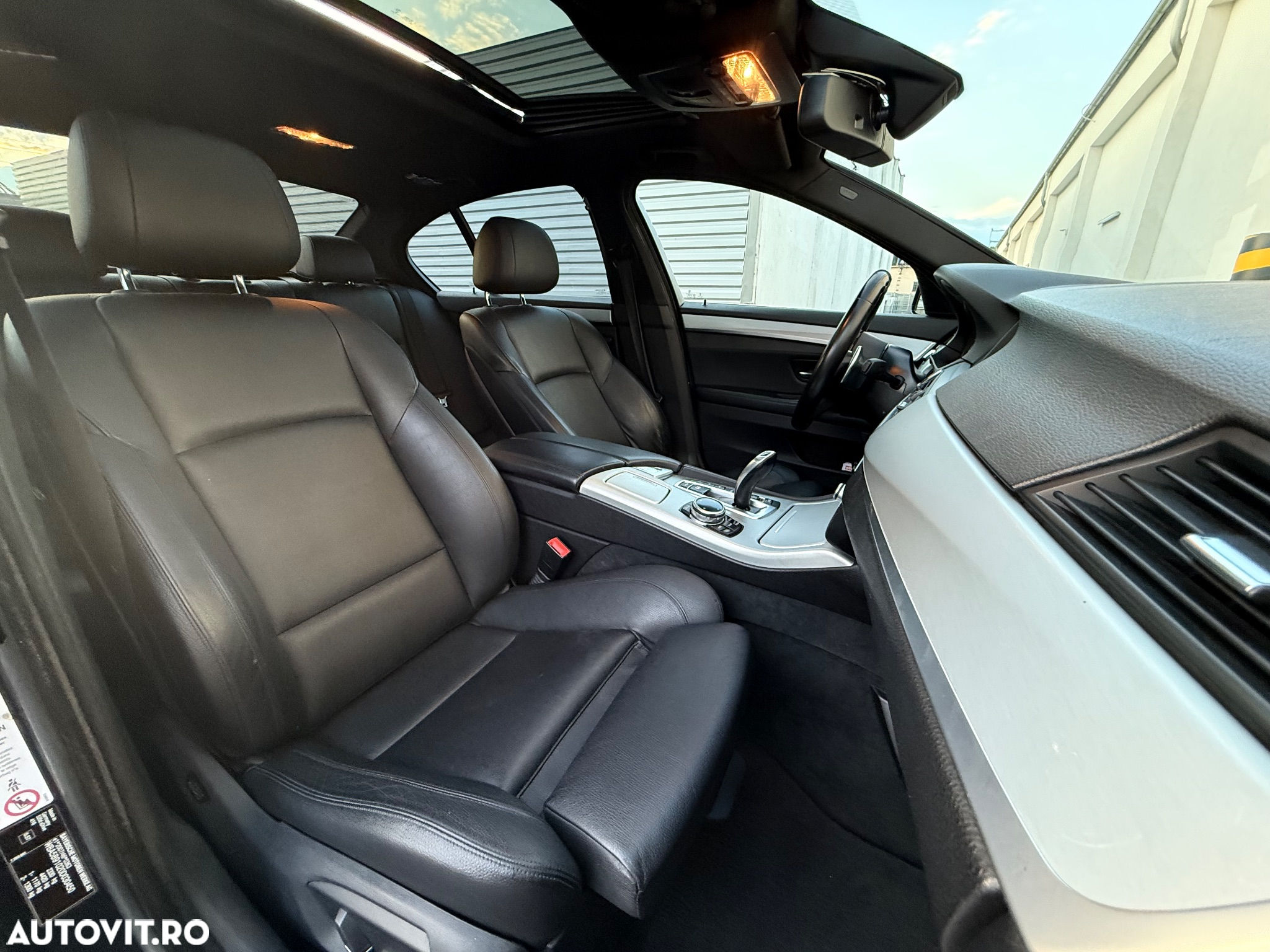 BMW Seria 5 520d xDrive - 18