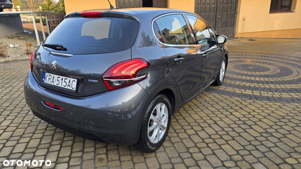 Peugeot 208 1.2 PureTech GPF Signature S&S - 22