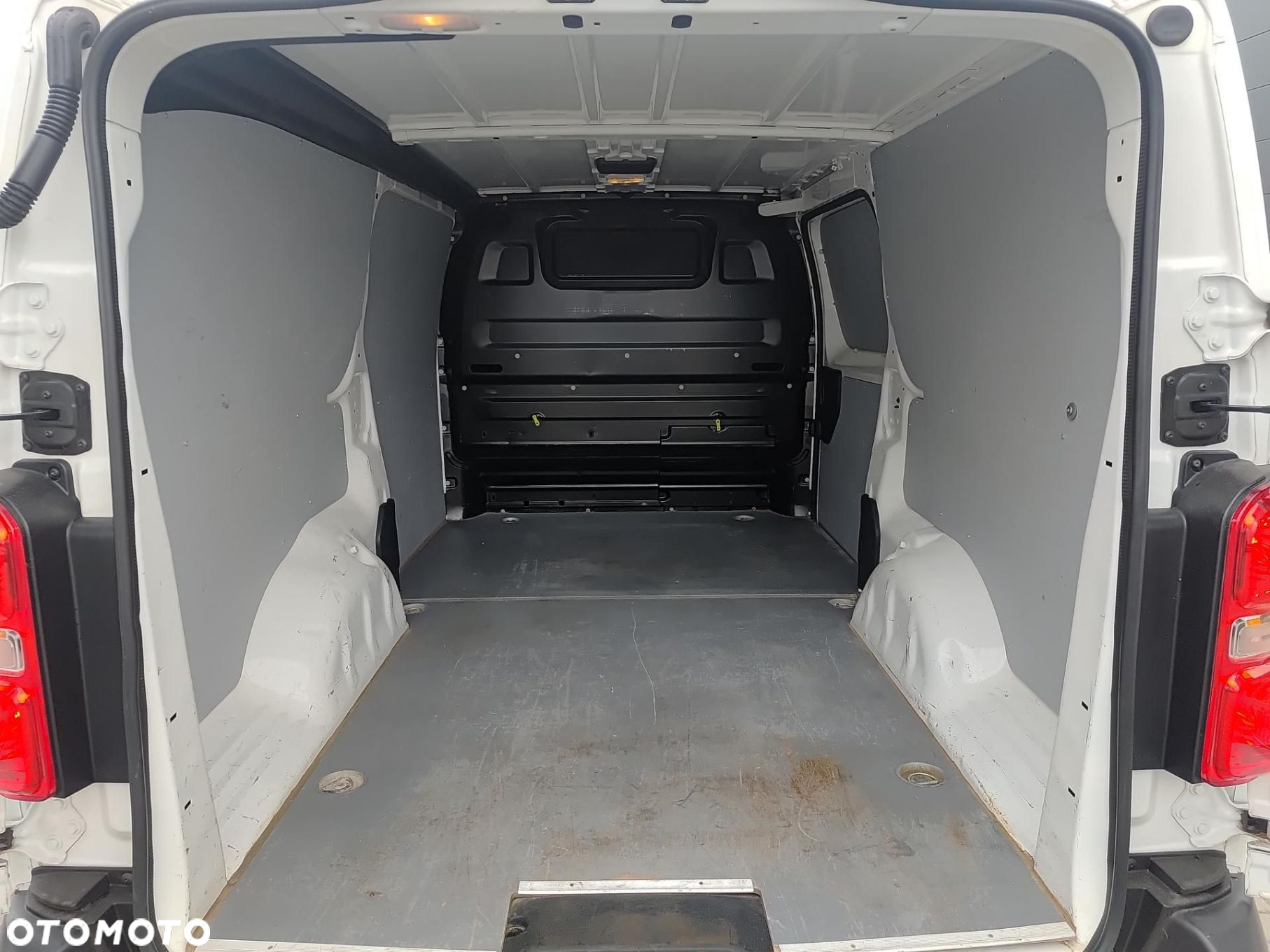 Opel Vivaro - 31