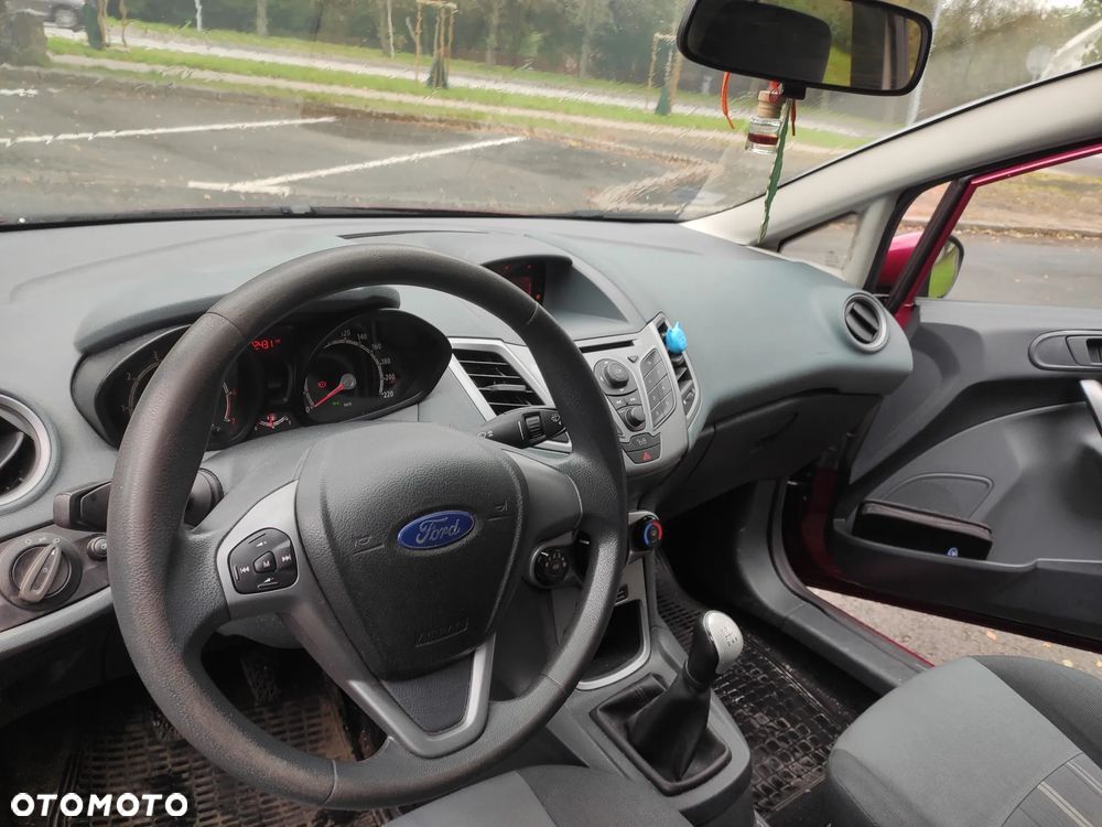 Ford Fiesta - 18