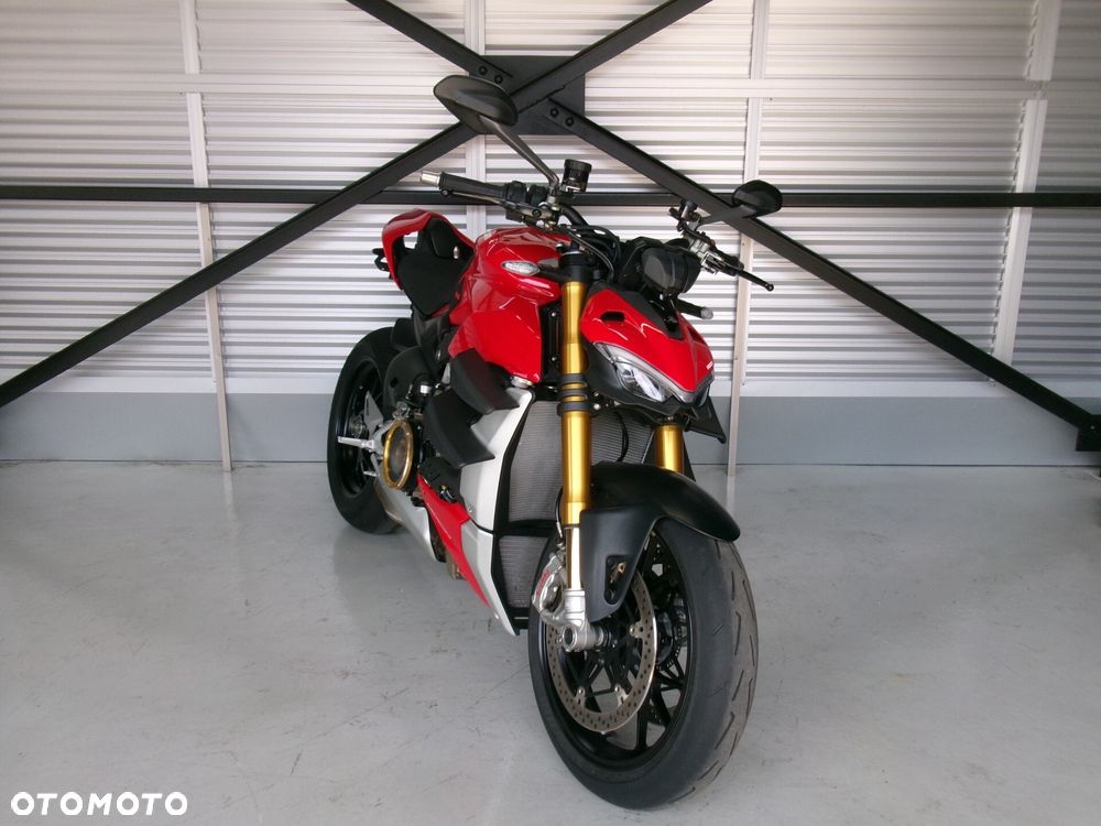 Ducati Streetfighter V4 - 4
