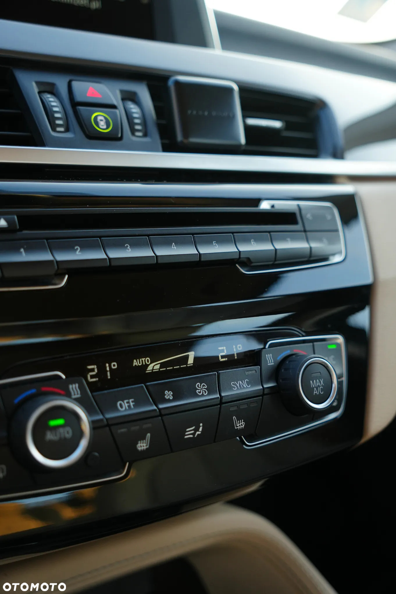 BMW X1 sDrive18i Advantage - 21