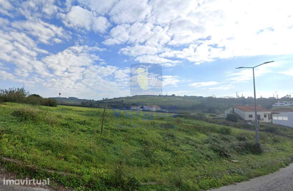 Terreno com 800m², na Lourinhã c/ viabilidade p/ construção de um Préd - Grande imagem: 4/24