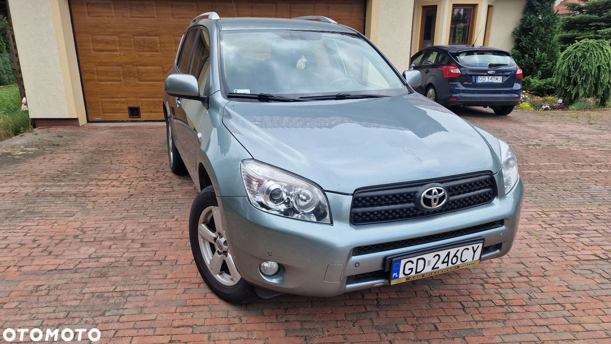 Toyota RAV4 2.0 VVT-i Premium - 11