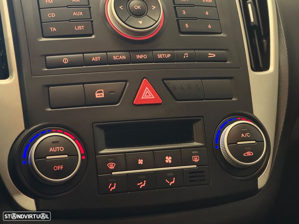 Kia Ceed SW 1.6 CRDi TX - 17