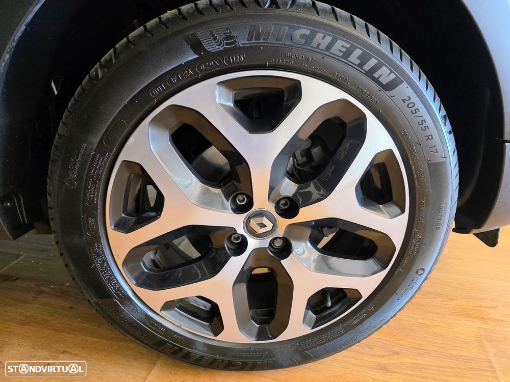 Renault Captur 1.2 TCe Exclusive XMOD - 21