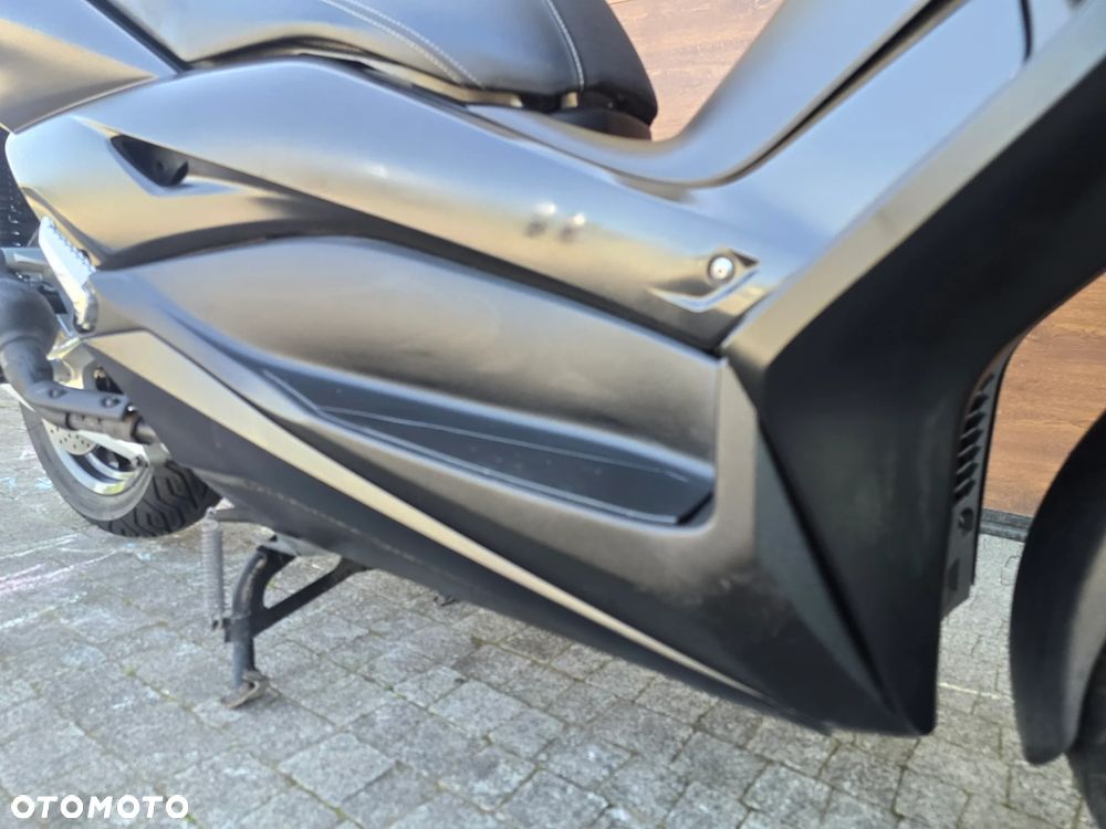 Yamaha X-max - 9