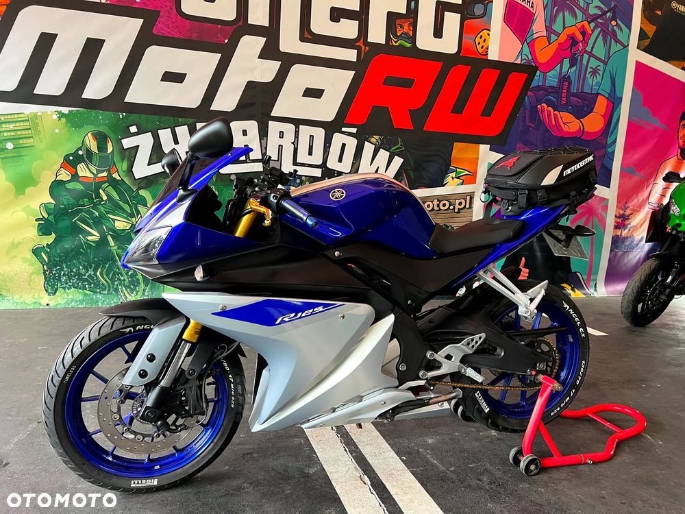 Yamaha YZF - 4