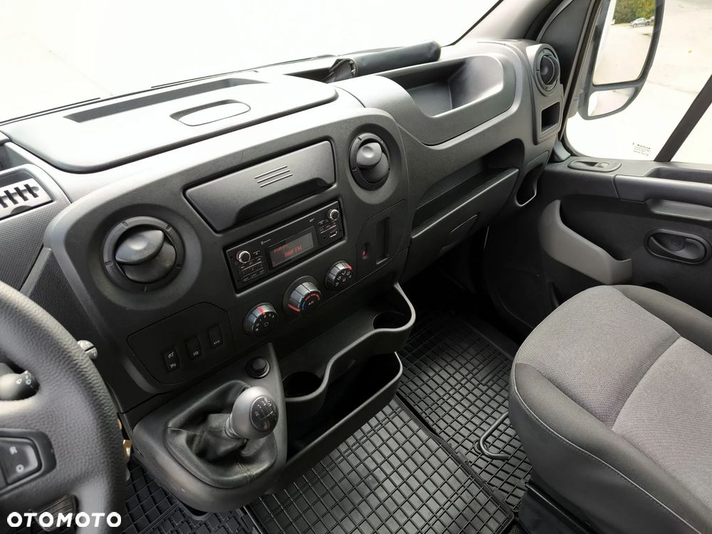 Renault Master - 25