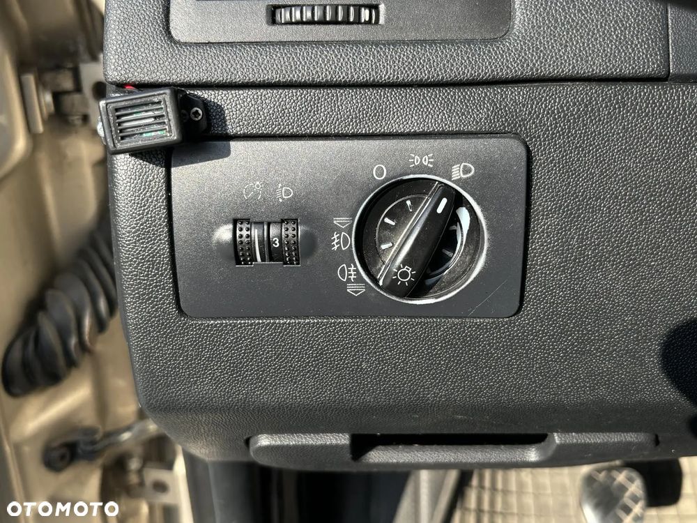 Skoda Fabia 1.2 12V Ambiente - 13