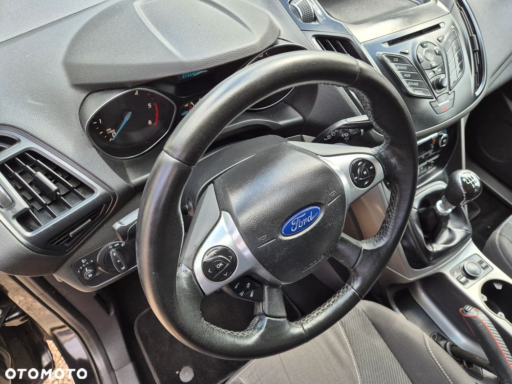 Ford Kuga 2.0 TDCi 2x4 Titanium - 7