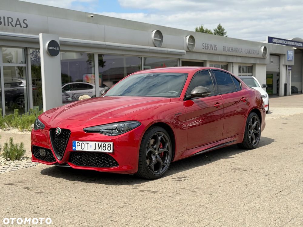 Alfa Romeo Giulia 2.2 AT8-Q4 Veloce - 1
