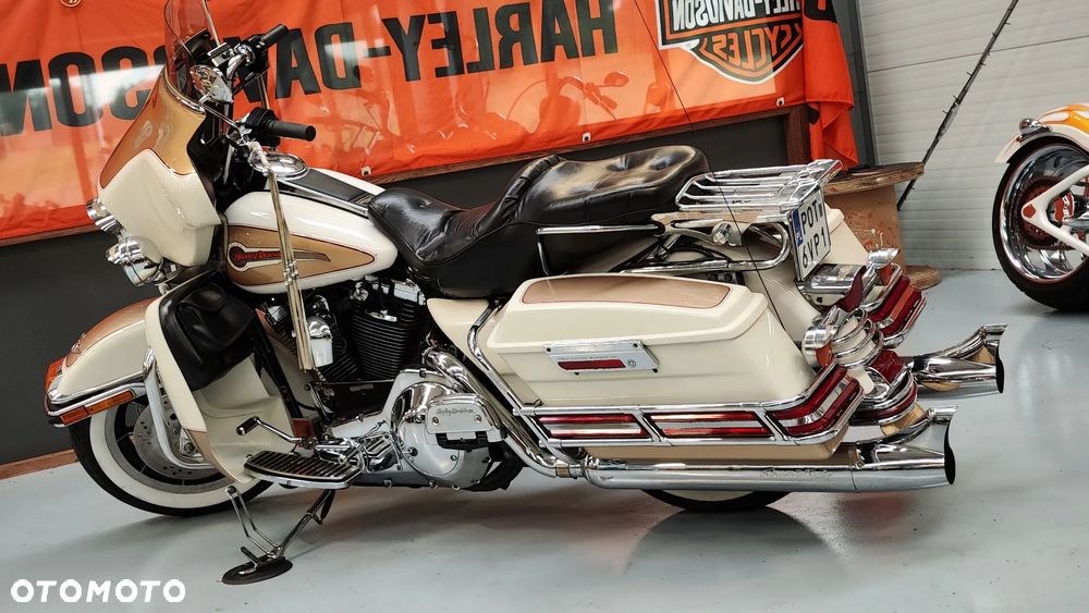 Harley-Davidson FLH Electra Glide - 28