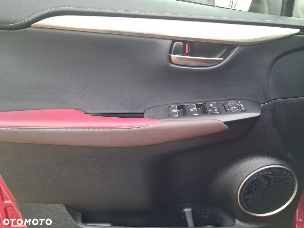 Lexus NX 300h Comfort AWD - 11