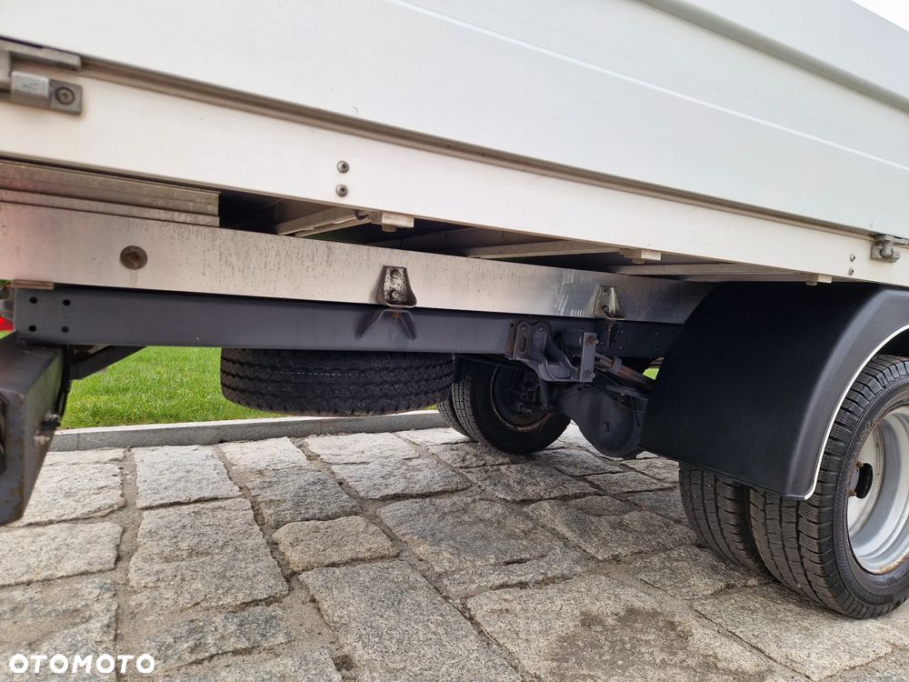 Toyota Dyna Bliźniak Podwójne KOŁO - 25