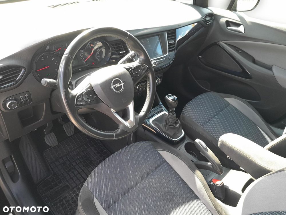 Opel Crossland X 1.2 T 120 Lat S&S - 9