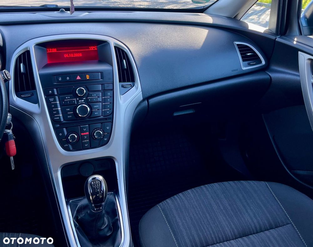 Opel Astra 1.4 T Essentia - 17