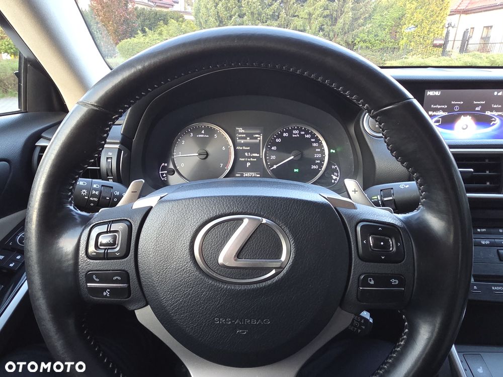 Lexus IS 200t Elite - 16