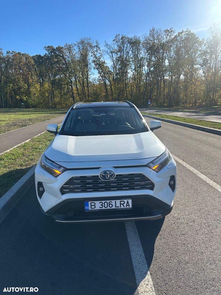 Toyota RAV4 - 1