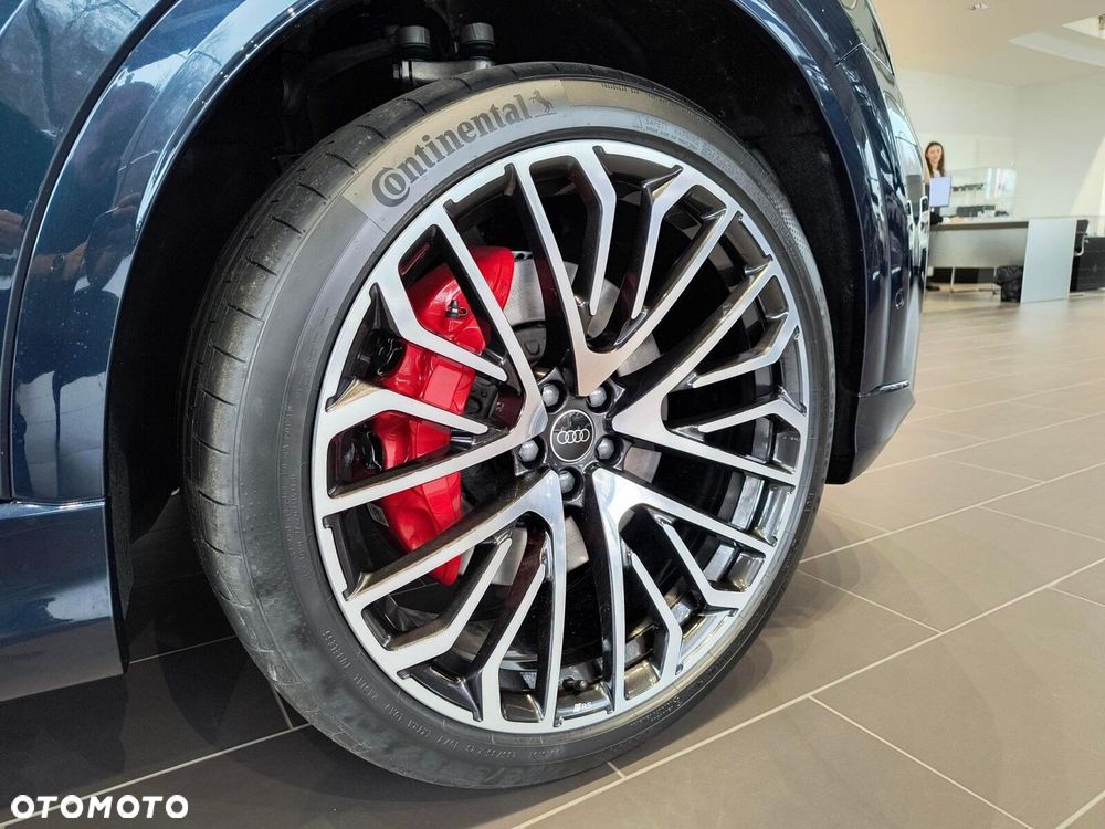 Audi Q8 - 9