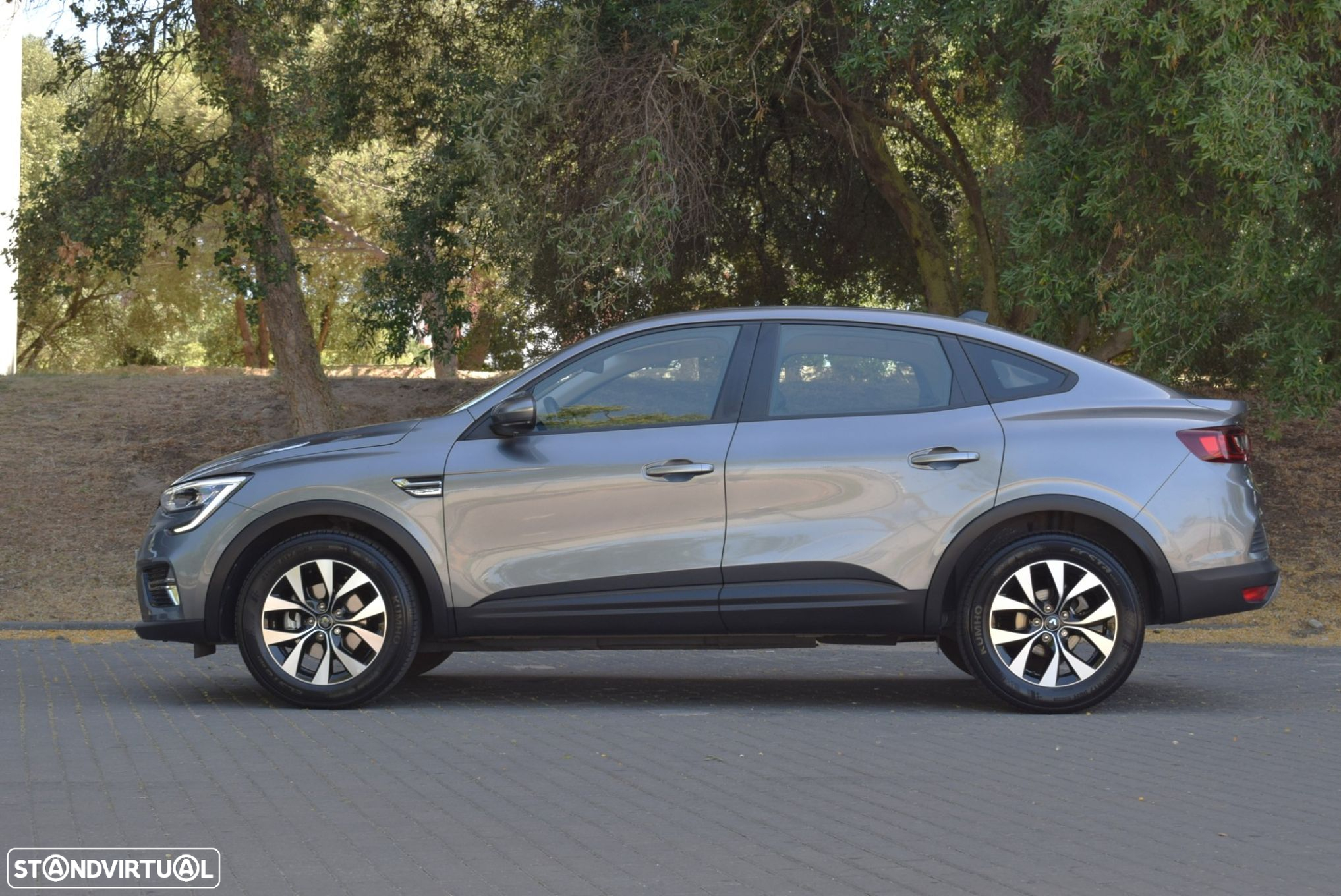 Renault Arkana 1.6 E-Tech Intens - 10