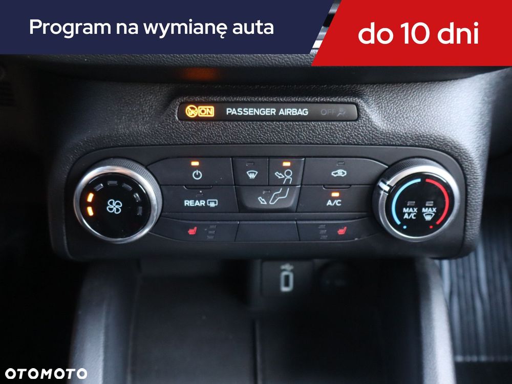 Ford Focus SW - 18