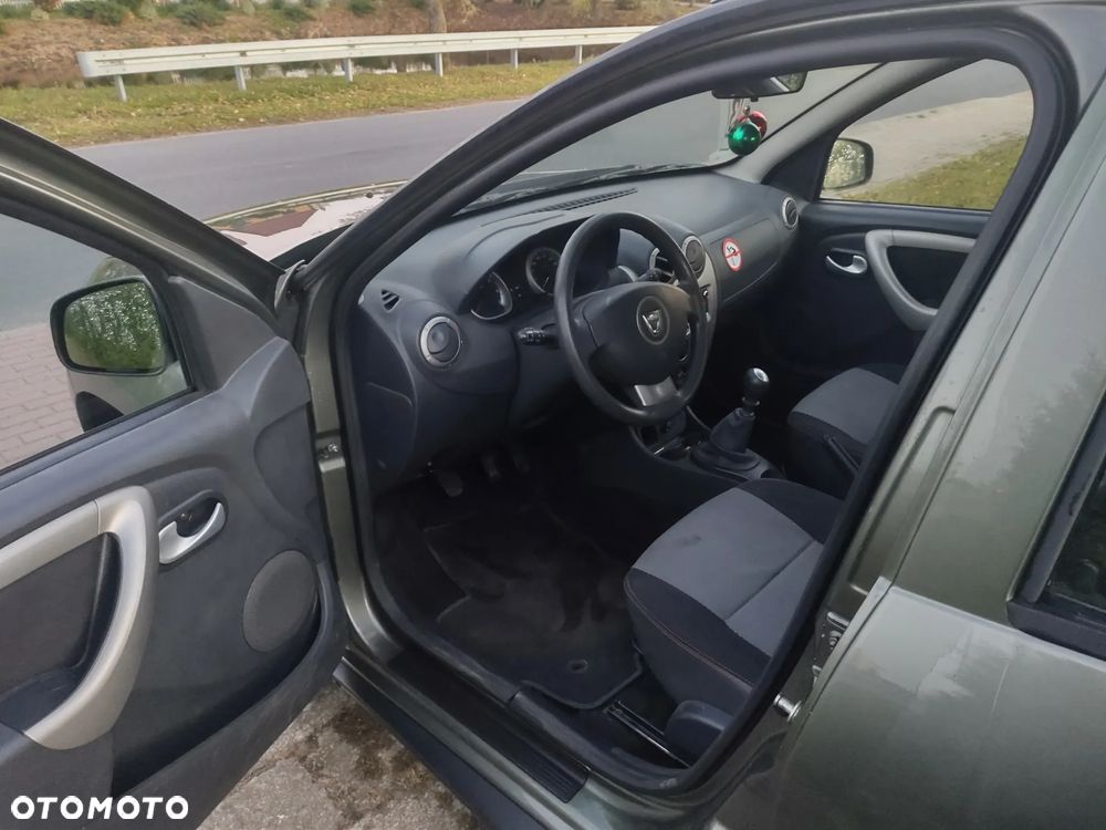 Dacia Duster 2013 photo 3