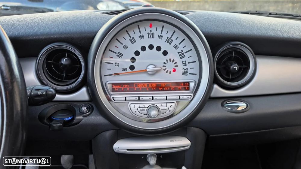 MINI 3 Portas Cooper D - 7