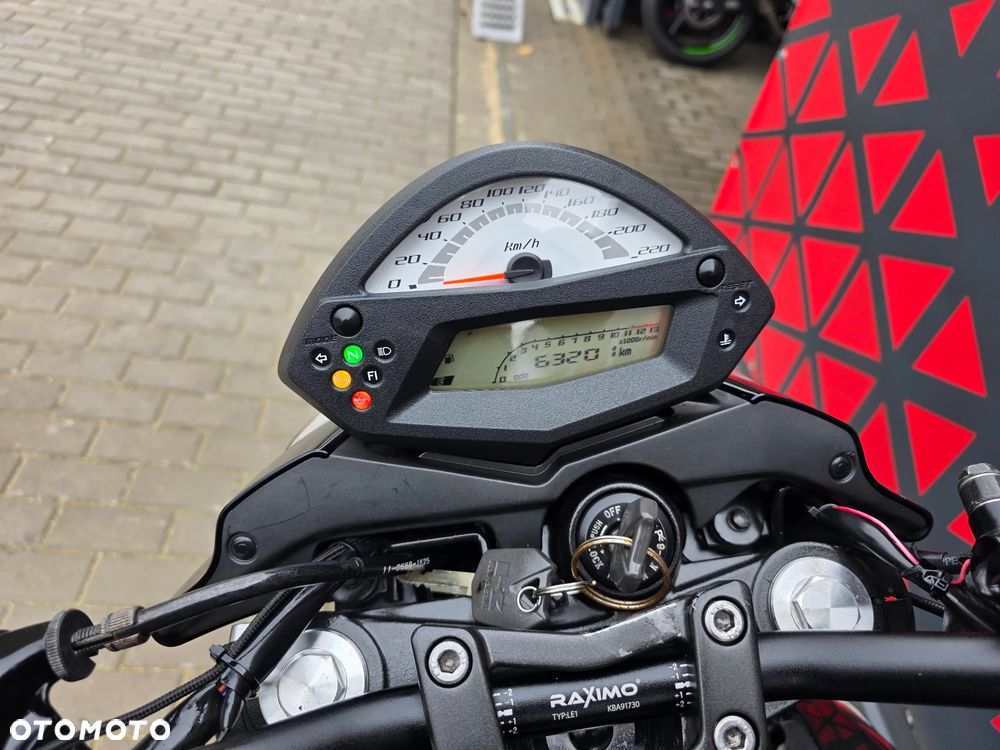 Kawasaki ER - 18