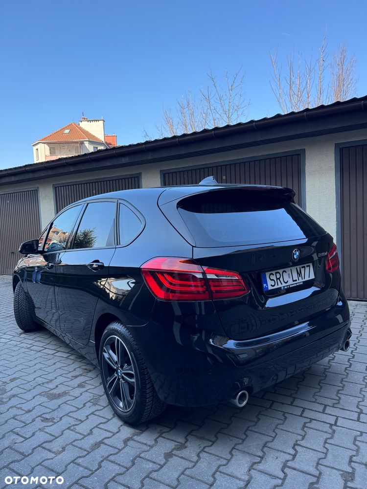 BMW Seria 2 218d Sport Line - 4