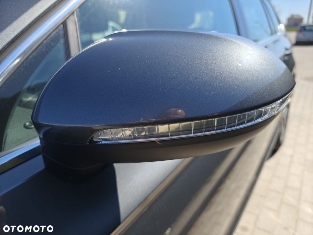 Volkswagen Passat 2.0 TDI (BlueMotion Technology) Comfortline - 34