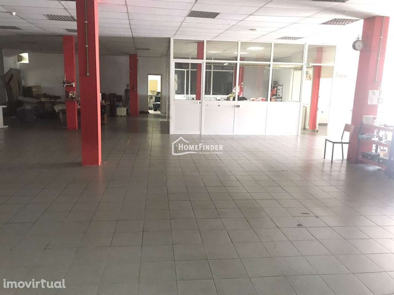 Armazém para Venda em Famalicão - Localização Privilegiada e Acess - Grande imagem: 3/13
