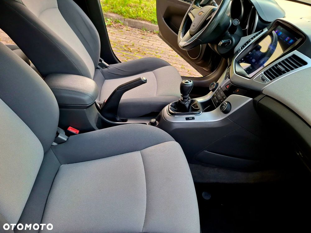 Chevrolet Cruze 1.8 LT - 20