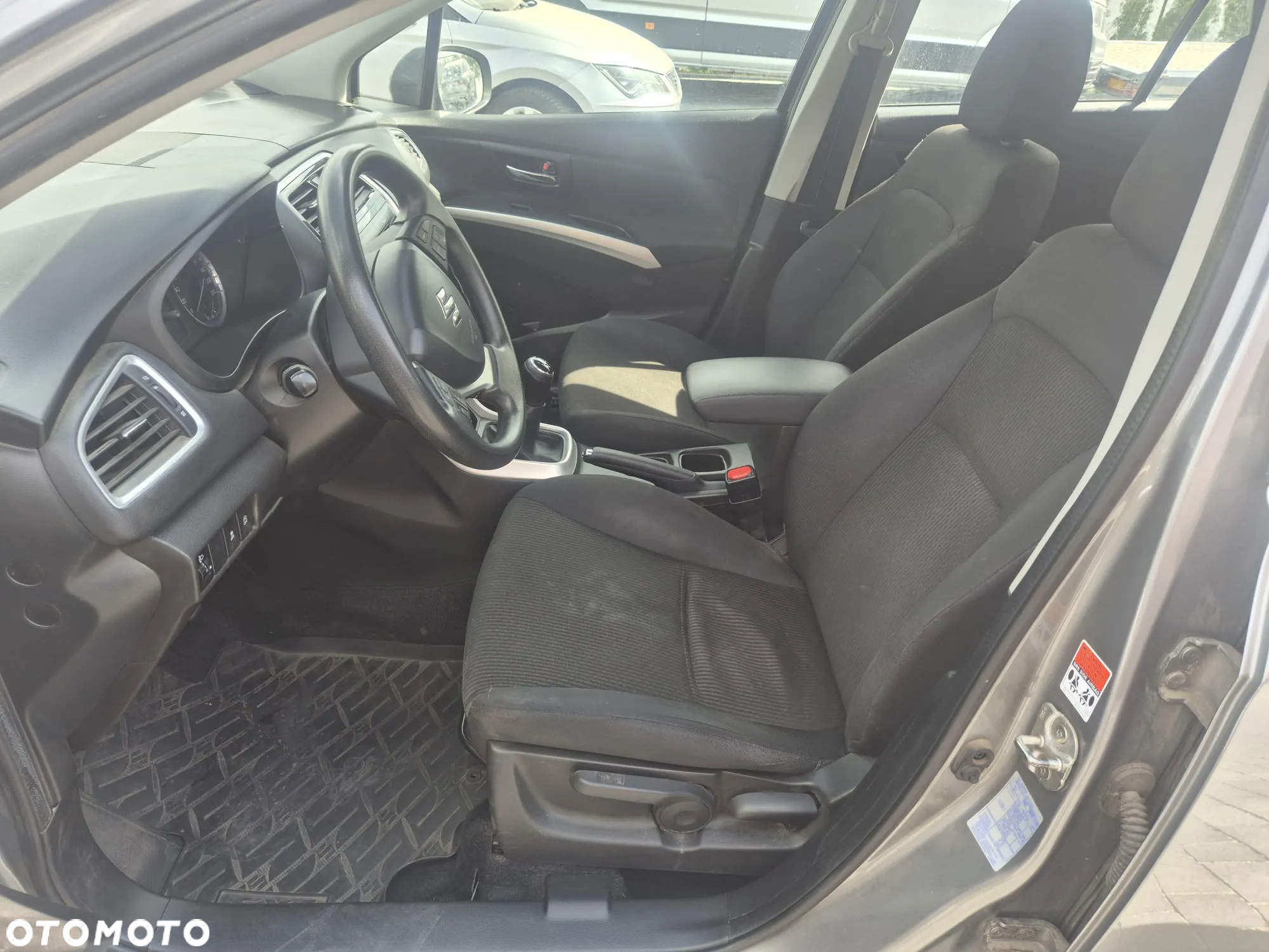 Suzuki SX4 - 8