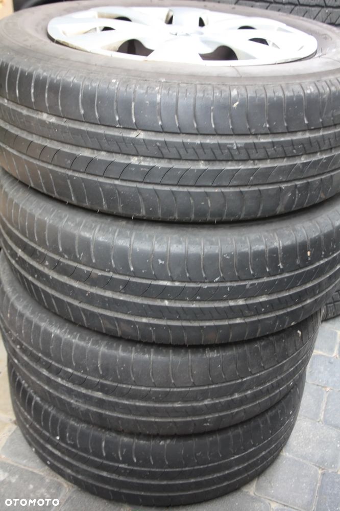 Renault Megane ENERGY TCe 100 LIMITED - 26