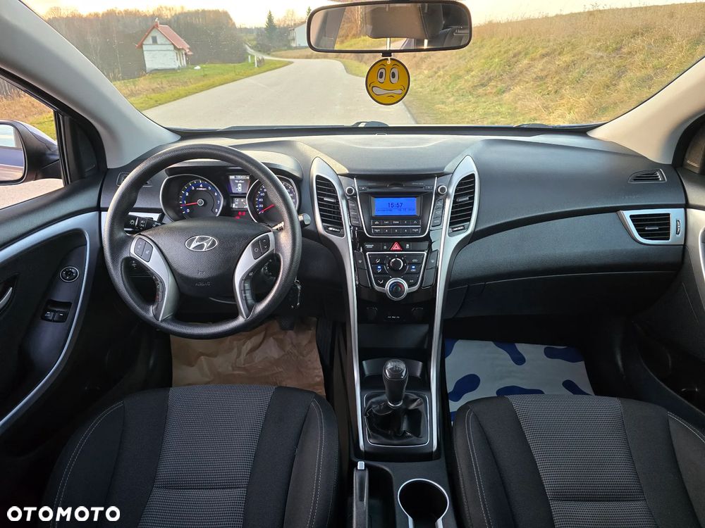 Hyundai i30 1.4 Comfort - 27