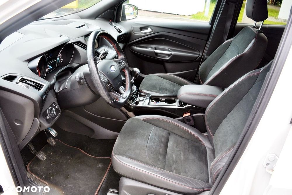 Ford Kuga 1.5 EcoBoost FWD ST-Line ASS MMT6 - 23
