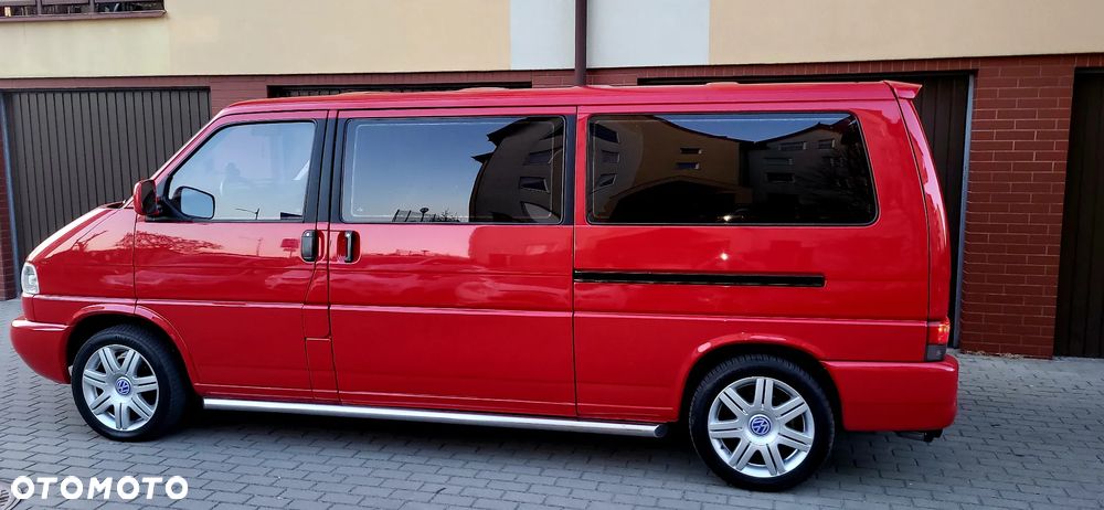 Volkswagen Caravelle - 2