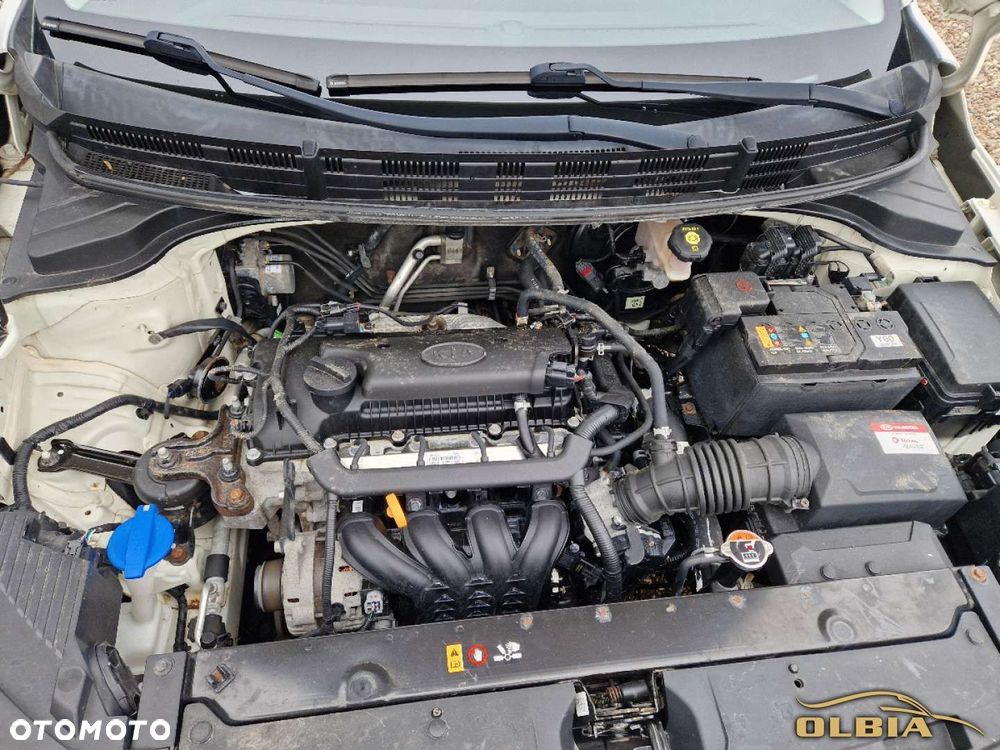 Kia Stonic - 32