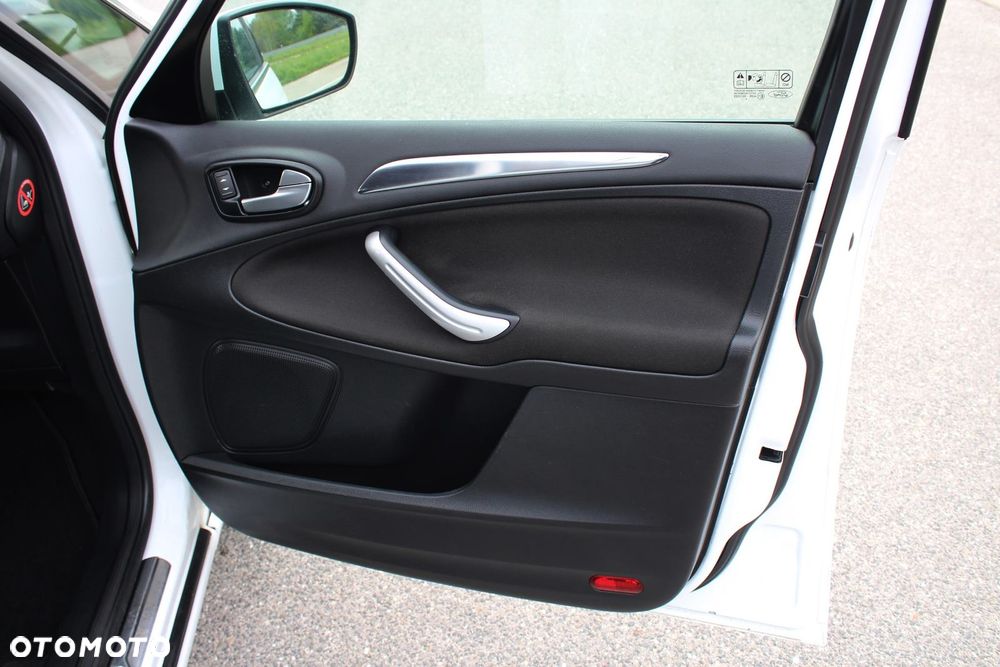 Ford S-Max 2.0 TDCi DPF Business Edition - 19