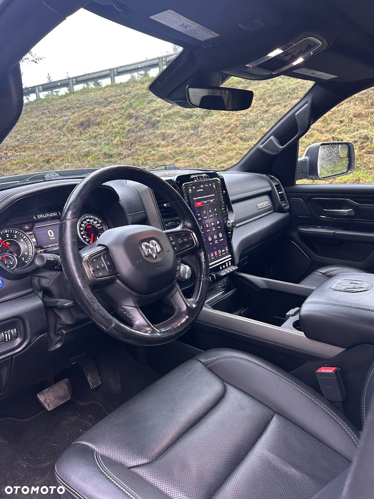 Dodge RAM 1500 5.7 4x4 - 6