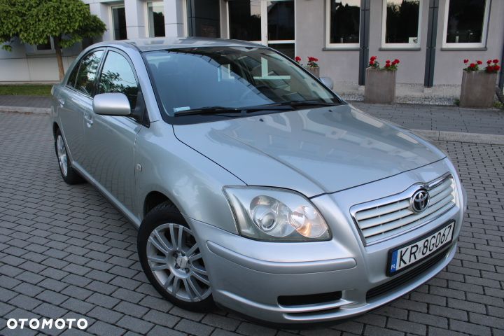 Toyota Avensis 1.8 VVT-i Luna - 32