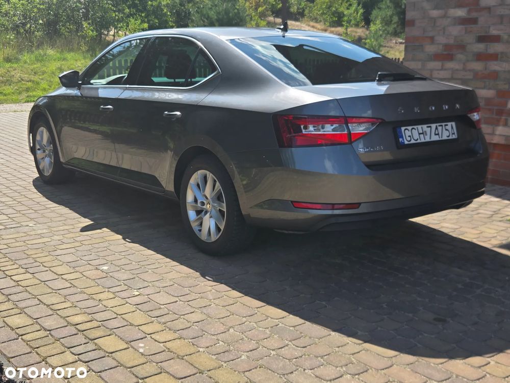 Skoda Superb 1.5 TSI Ambition DSG - 6