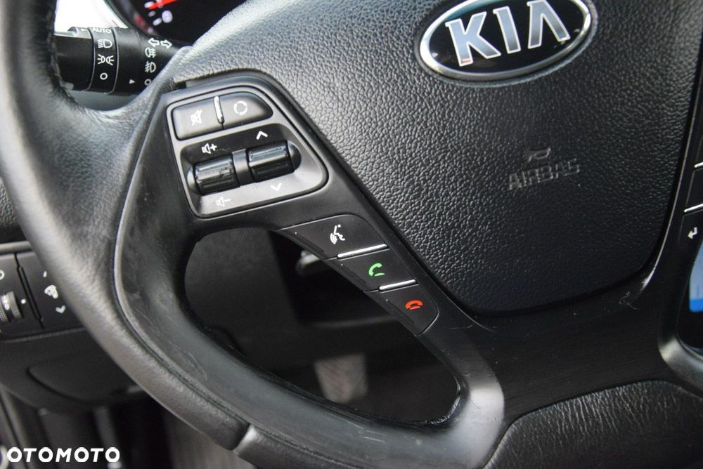 Kia Ceed - 34