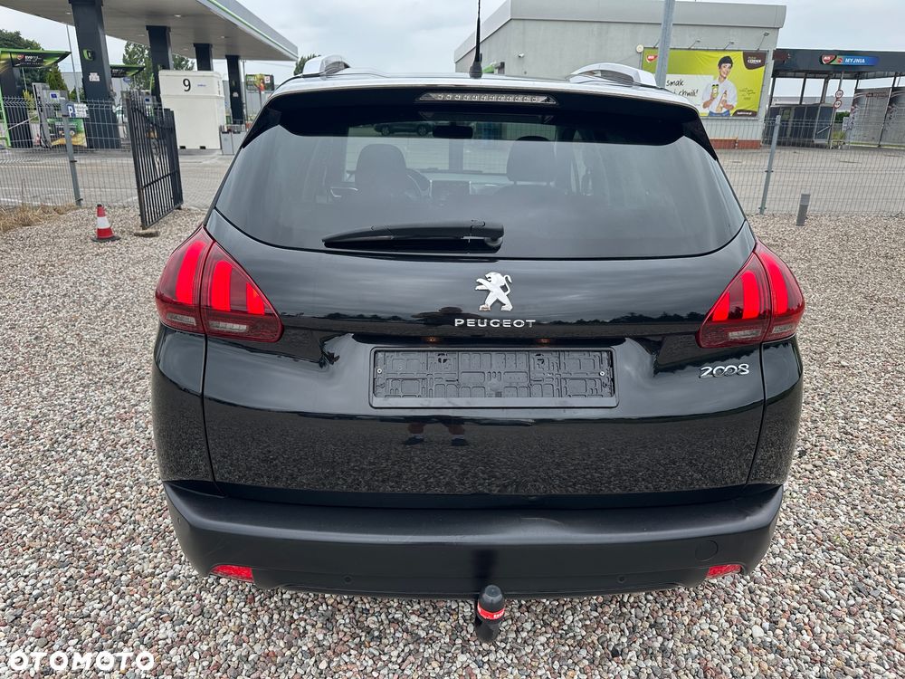Peugeot 2008 1.5 BlueHDi Allure S&S - 4