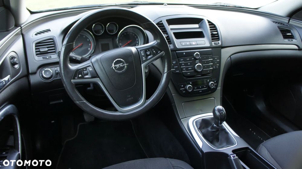 Opel Insignia - 16