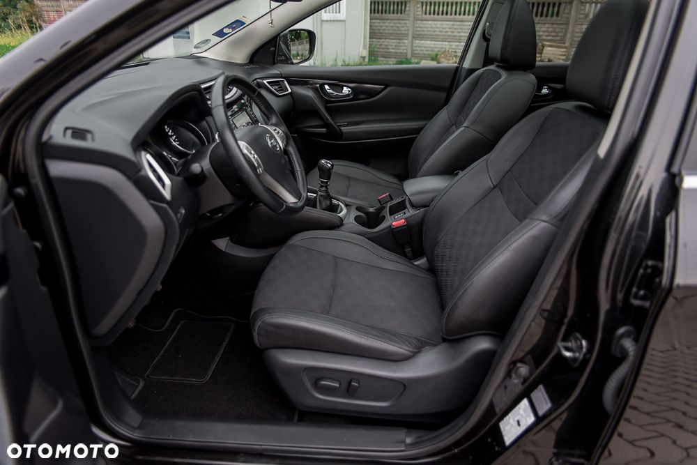 Nissan Qashqai 1.6 DIG-T Tekna - 27