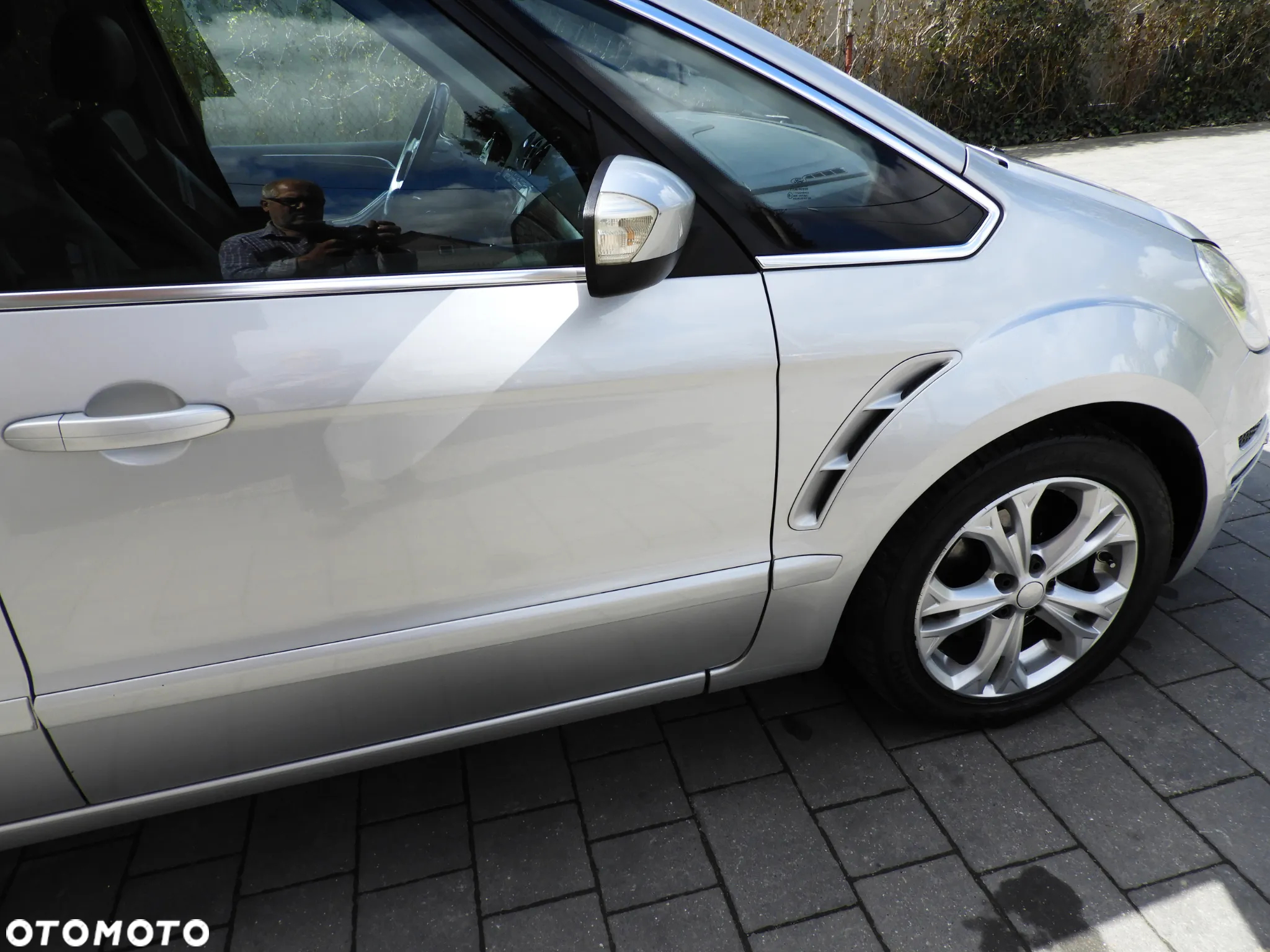 Ford S-Max - 11