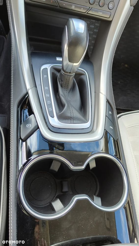 Ford Mondeo Vignale 2.0 TDCi 4WD PowerShift - 10